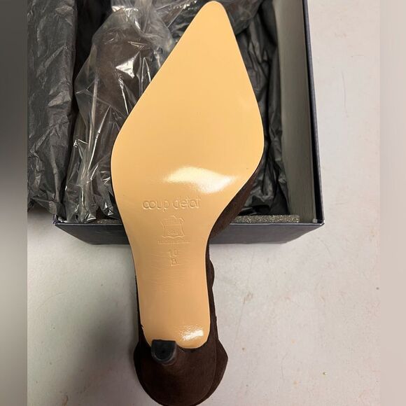 Coup D'etat Suede T Strap Dark Brown Pointed Toe Pumps Womens Size 10 NWB - Picture 10 of 12